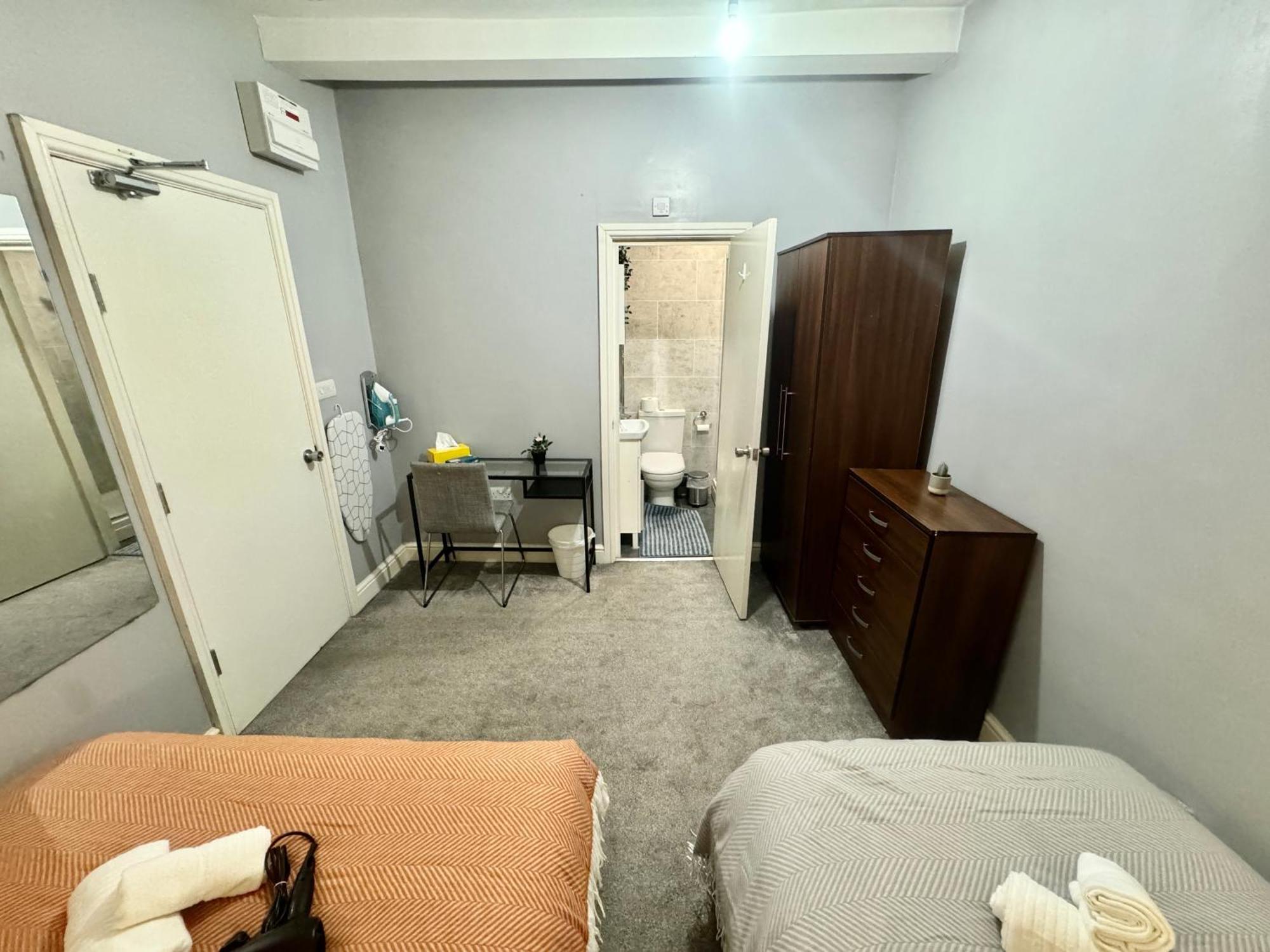 Modern En-Suite Rooms By Finsbury Park Station 8 Mins To King'S Cross By Tube Лондон Екстер'єр фото