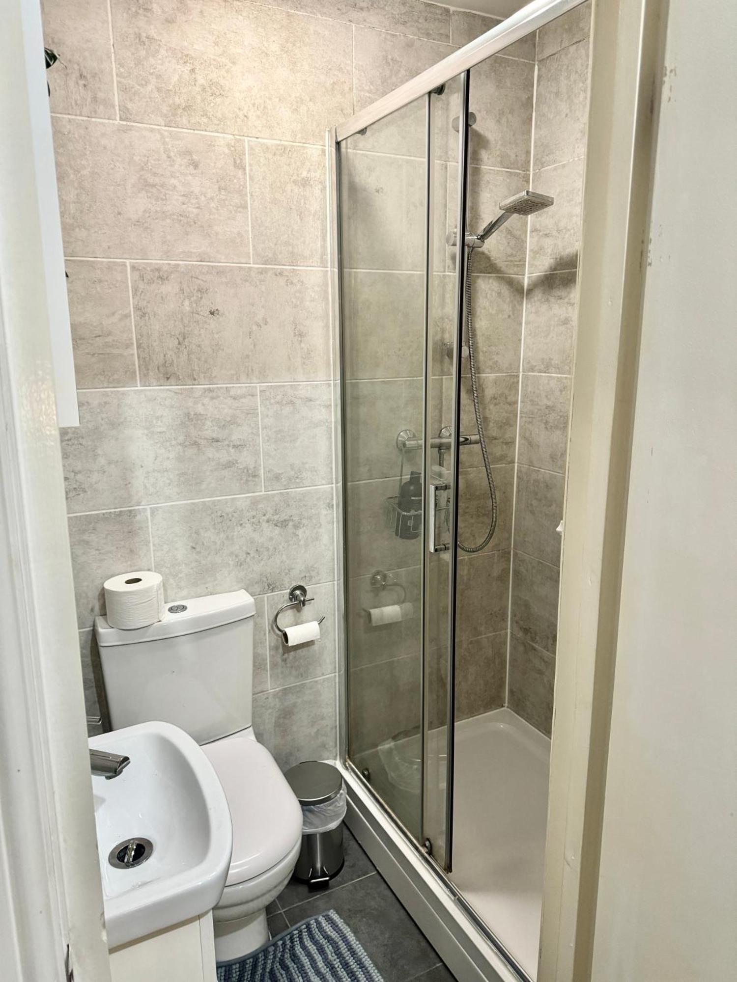 Modern En-Suite Rooms By Finsbury Park Station 8 Mins To King'S Cross By Tube Лондон Екстер'єр фото
