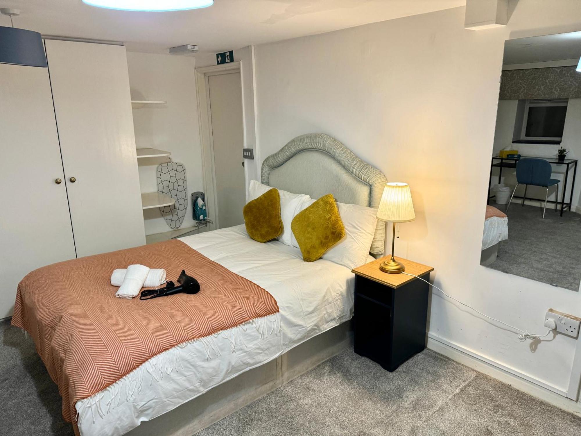 Modern En-Suite Rooms By Finsbury Park Station 8 Mins To King'S Cross By Tube Лондон Екстер'єр фото