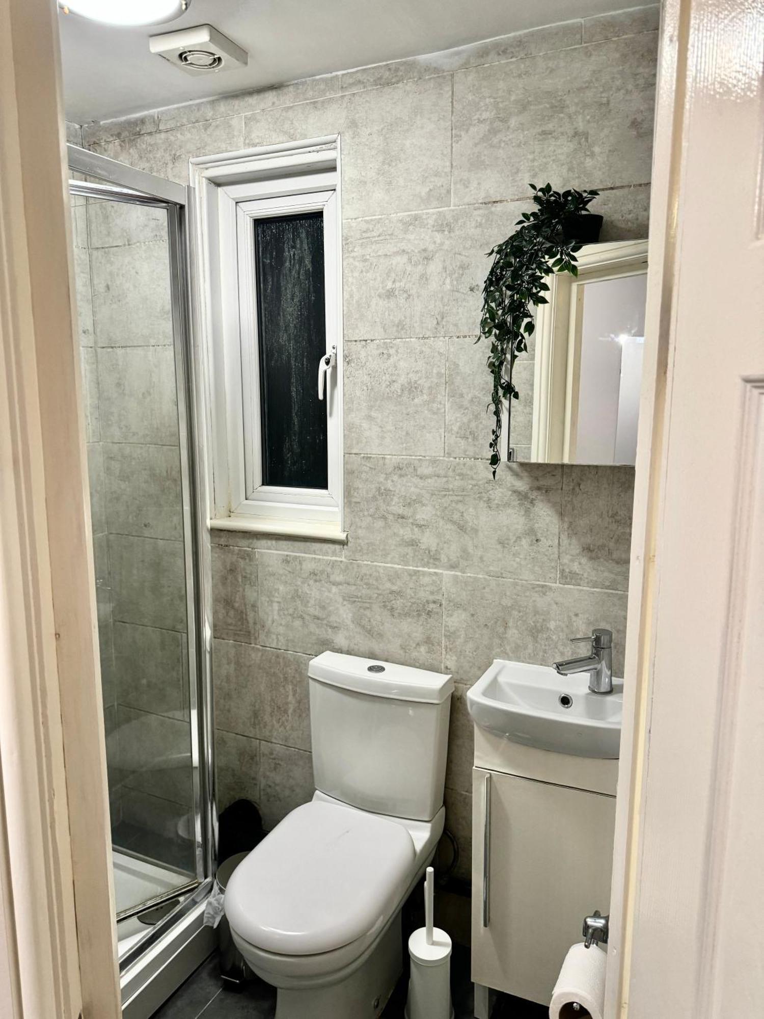 Modern En-Suite Rooms By Finsbury Park Station 8 Mins To King'S Cross By Tube Лондон Екстер'єр фото