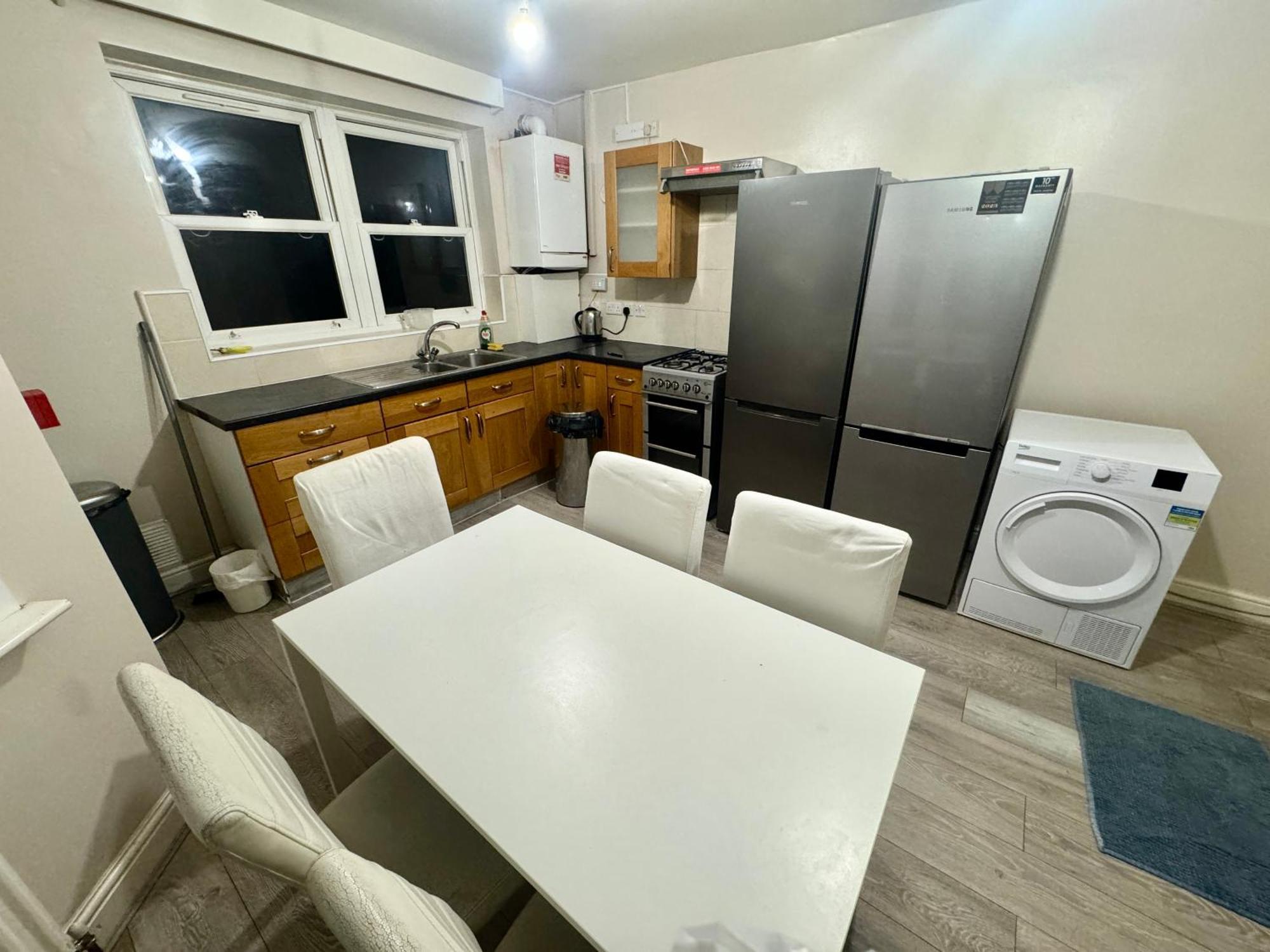 Modern En-Suite Rooms By Finsbury Park Station 8 Mins To King'S Cross By Tube Лондон Екстер'єр фото